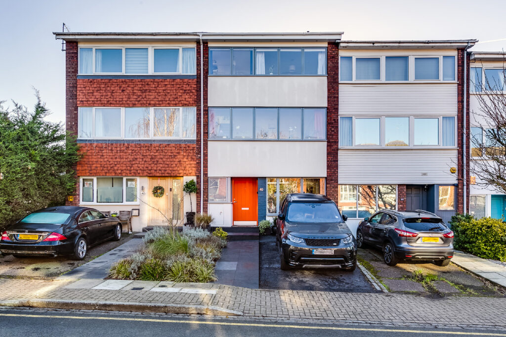 Burntwood Grange Road 40-33